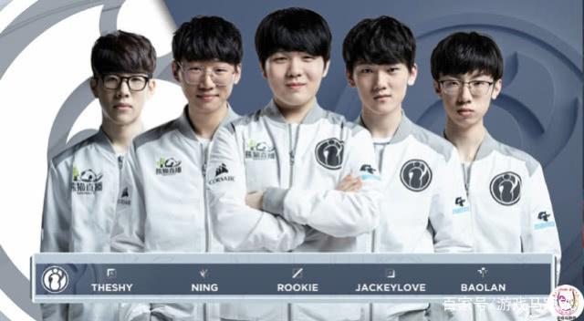 球跑位拉开 球跑位拉开